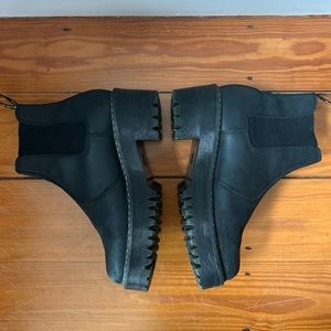 Dr. Martens Rometty Wyoming Platform Chelsea Boots Black Leather 8 39